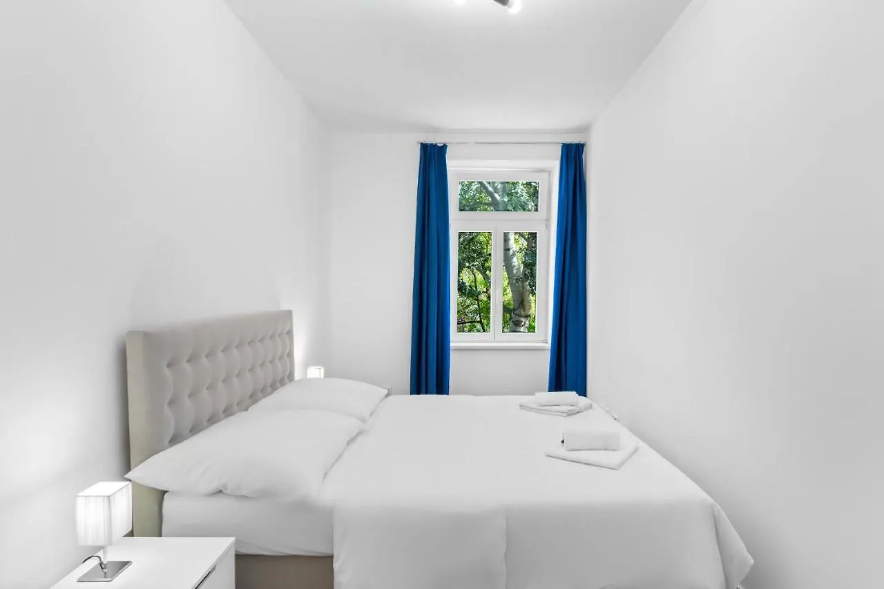 Vienna Chic Residences #Suite11 0*,  Austria
